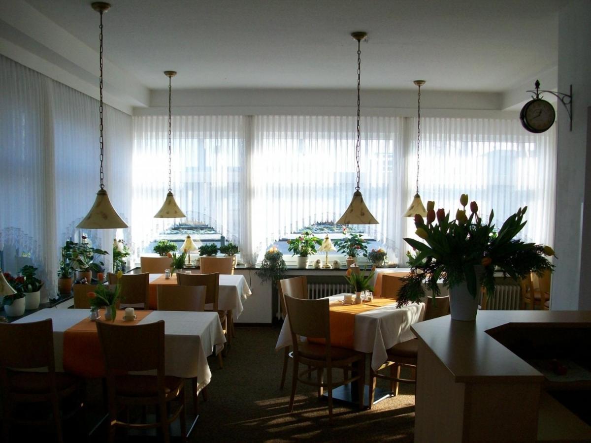 Bed & Breakfast Ems-hotel 2*